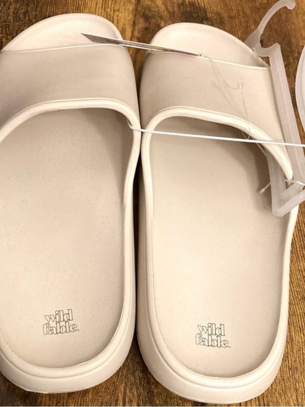 Wild Fable Womens Robbie Slide Sandals off white Size 10 New